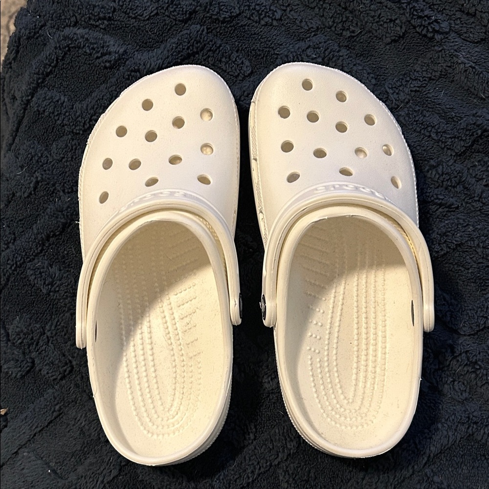 CROCS New White Crocs
